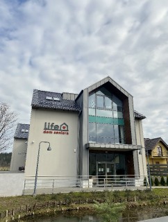 Gdynia, Wiczlino, Dom Seniora Life